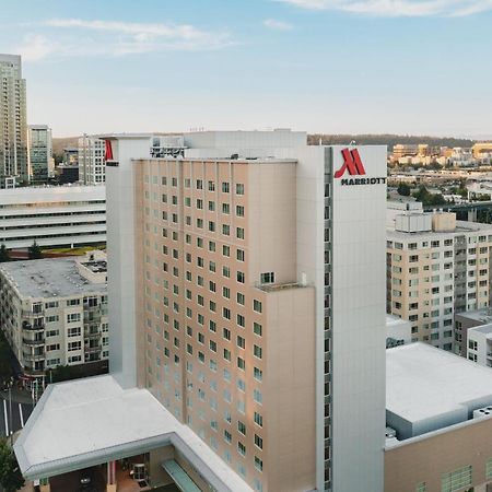 Seattle Marriott Bellevue Hotel Exterior photo